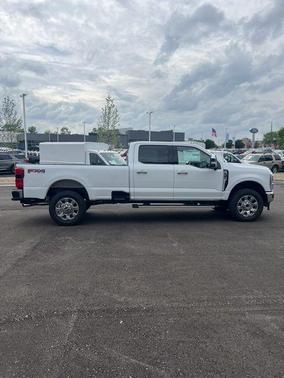 2025 Ford F-350 Lariat Super Duty