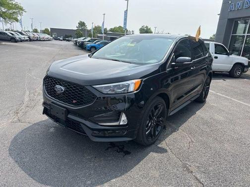 2022 Ford Edge ST
