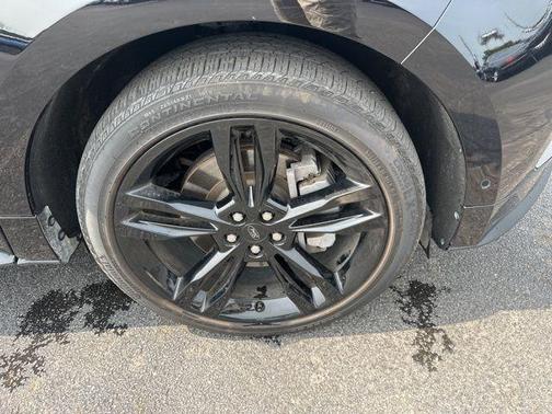 2022 Ford Edge ST