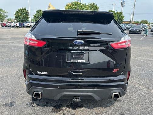 2022 Ford Edge ST