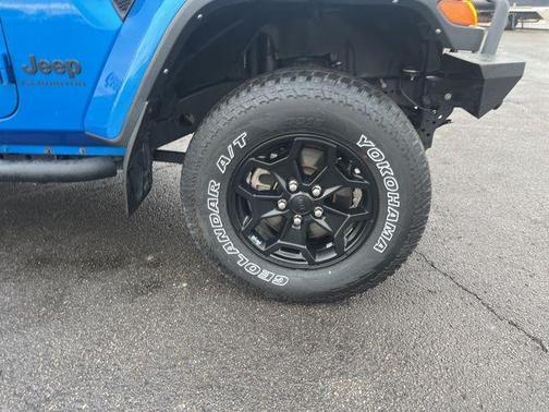 2021 Jeep Gladiator Sport