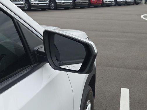 Summit White 2024 GMC Terrain SLE