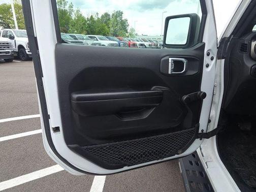 Bright White Clearcoat 2021 Jeep Gladiator Sport