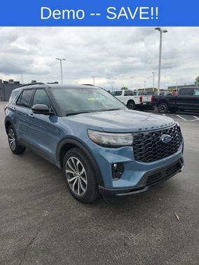 2025 Ford Explorer ST-Line