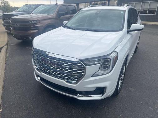2023 GMC Terrain Denali
