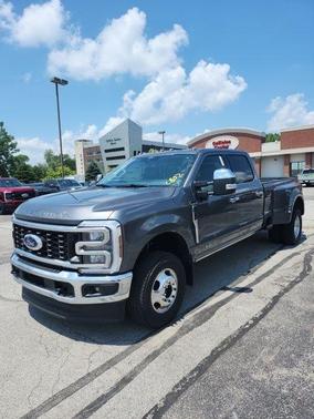 2025 Ford F-350 Lariat Super Duty