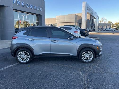 2021 Hyundai KONA SEL