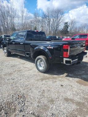 2025 Ford F-350 Lariat Super Duty