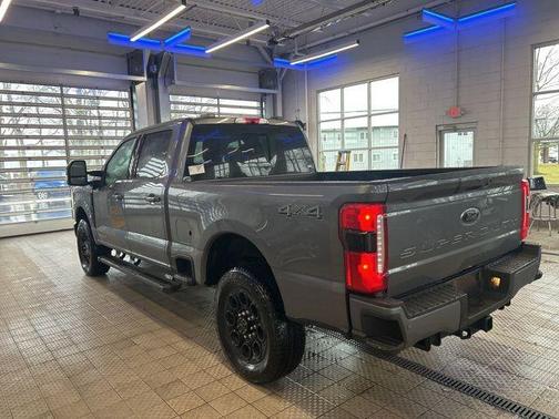 2025 Ford F-350 Lariat Super Duty