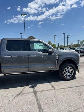 2025 Ford F-350 Lariat Super Duty