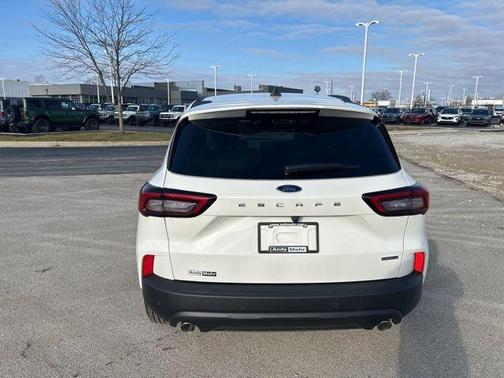 2025 Ford Escape ST-Line Select