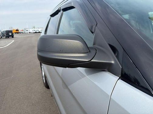 Ingot Silver 2018 Ford Explorer XLT