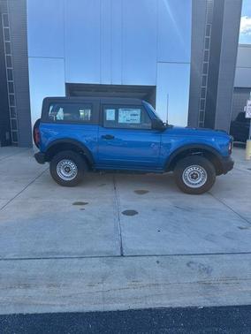 2025 Ford Bronco Base