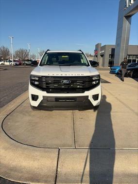 Oxford White 2026 Ford Expedition Active