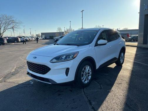 2020 Ford Escape SE