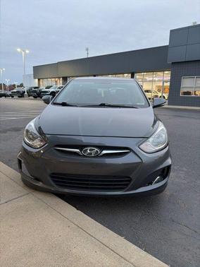 2013 Hyundai Accent SE