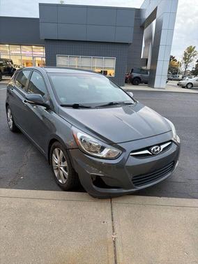 2013 Hyundai Accent SE