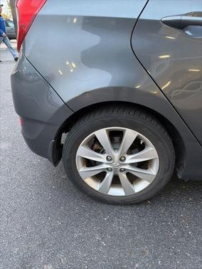 2013 Hyundai Accent SE