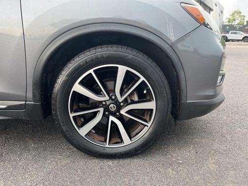 2020 Nissan Rogue SL