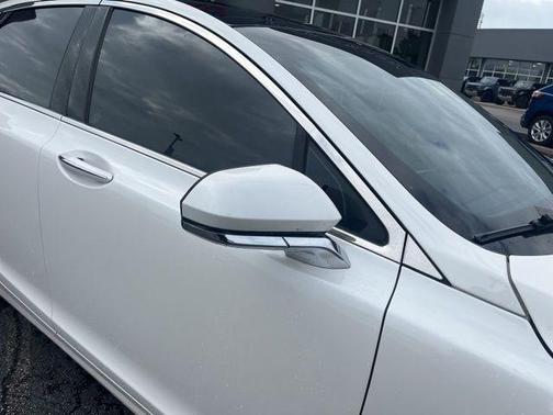 2017 Lincoln MKZ Hybrid Reserve