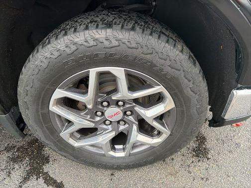 2022 GMC Sierra 1500 SLT