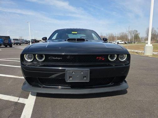 Pitch Black Clearcoat 2021 Dodge Challenger R/T Scat Pack