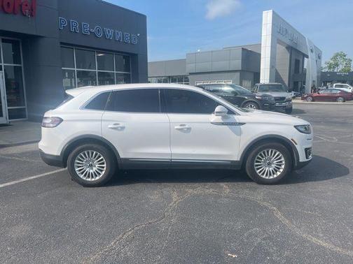 2019 Lincoln Nautilus Standard