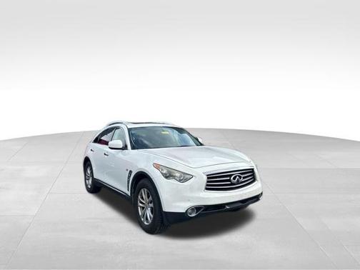 2015 INFINITI QX70 Base
