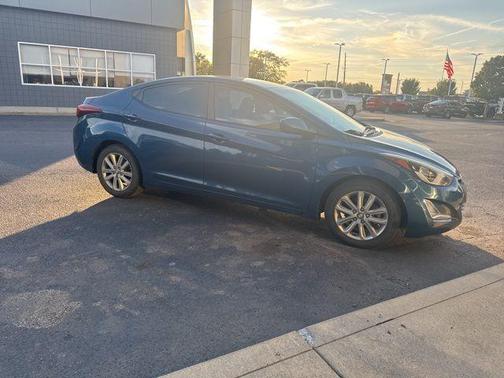 2014 Hyundai ELANTRA SE