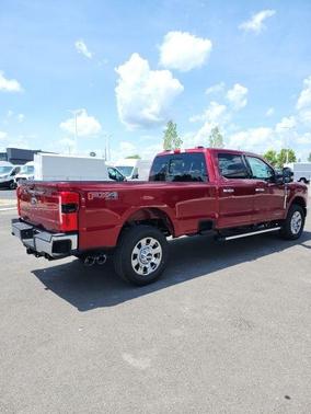2025 Ford F-350 Lariat Super Duty