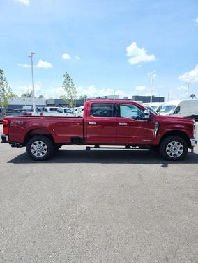 2025 Ford F-350 Lariat Super Duty