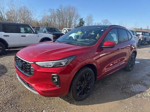 2025 Ford Escape ST-Line Elite