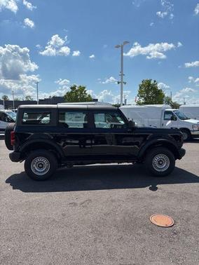 2025 Ford Bronco Base