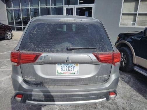 2016 Mitsubishi Outlander SE