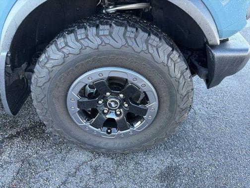 2023 Ford Bronco Base