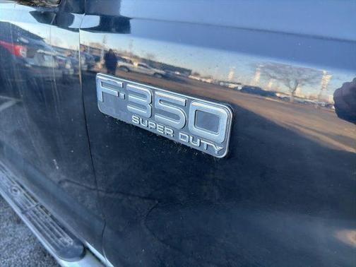 2002 Ford F-350 Lariat Super Duty