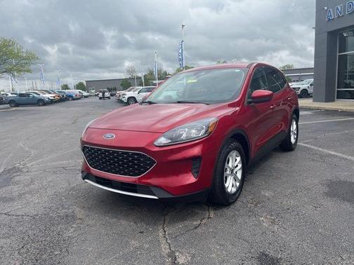 2020 Ford Escape SE