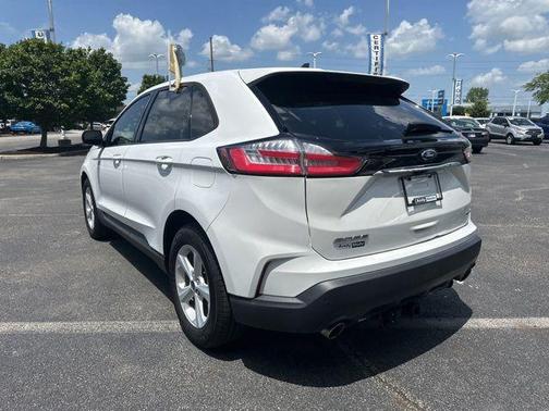 2020 Ford Edge SE