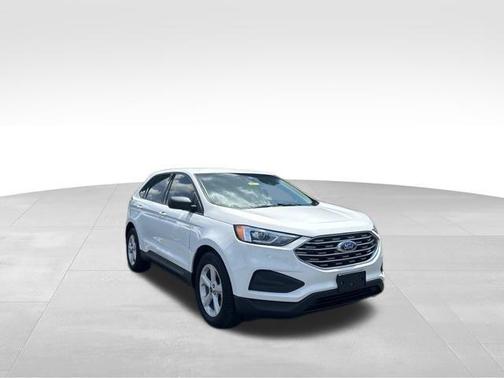 2020 Ford Edge SE