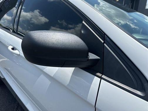 2020 Ford Edge SE