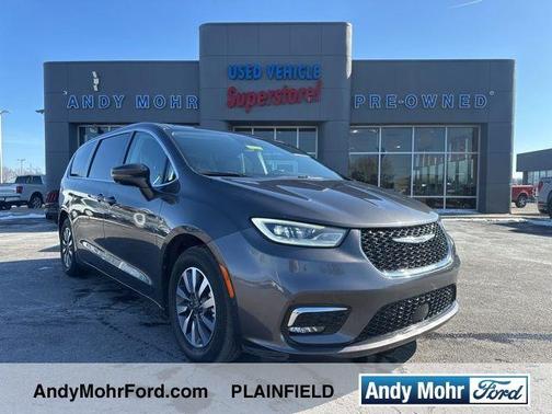 2022 Chrysler Pacifica Hybrid Touring L