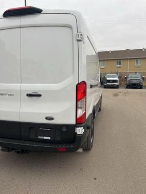 2025 Ford Transit-250 148 WB Medium Roof Cargo