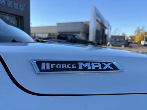 2024 Toyota Sequoia Capstone