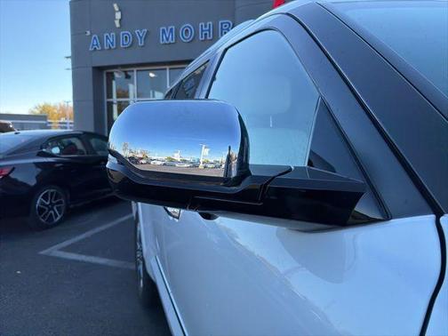 2024 Toyota Sequoia Capstone