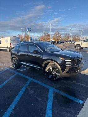 2025 Nissan Kicks SR