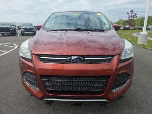 Sunset 2016 Ford Escape SE