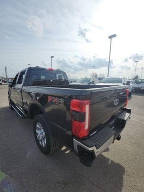 2025 Ford F-350 Lariat Super Duty
