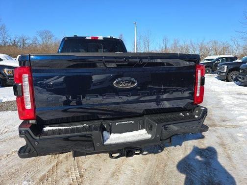 2025 Ford F-350 Lariat Super Duty