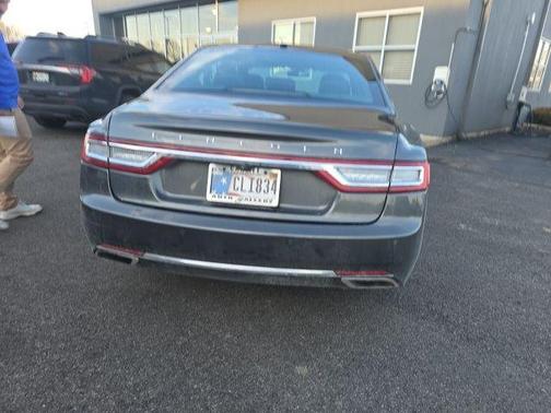 2017 Lincoln Continental Select