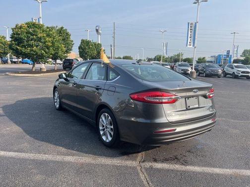 2020 Ford Fusion Hybrid SE